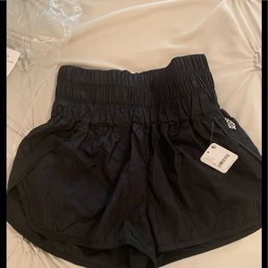 FREE PEOPLE The Way Home Short Black Small NWT